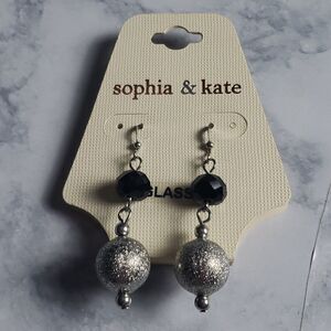 Sophia & Kate Glass Earrings‎
